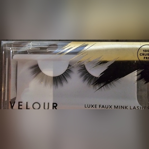 Velour No Filter Luxe Faux Mink Lashes - Picture 2 of 5